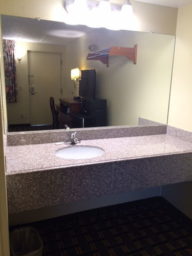 Hospitality Inn Bowmansville Экстерьер фото